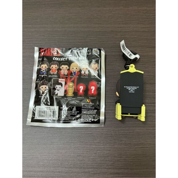 Scarface NEW * Manny Ribera Clip * Blind Bag Movie Open  Scarface Figural Bag Clip Keychain CHASE - Tony in Chair